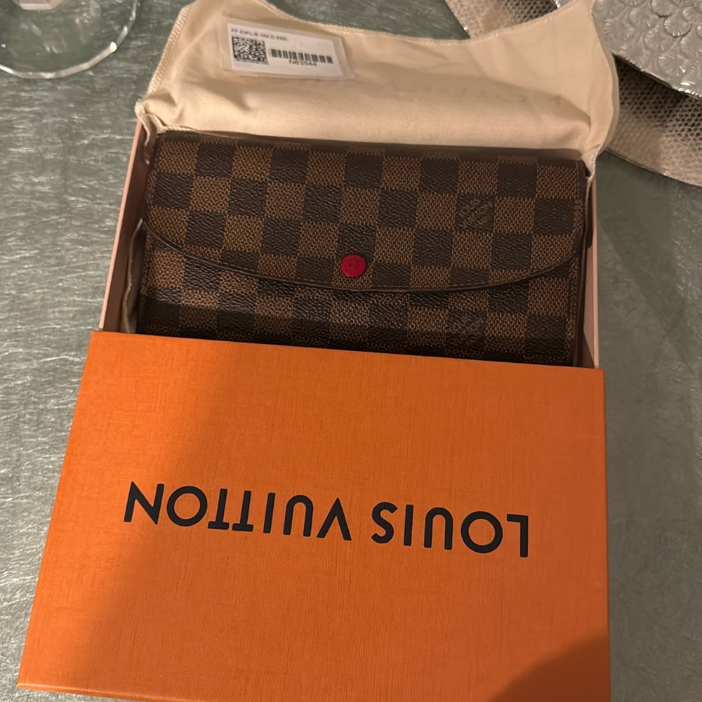 Authentic Louis Vuitton Emilie Wallet **special price drop***